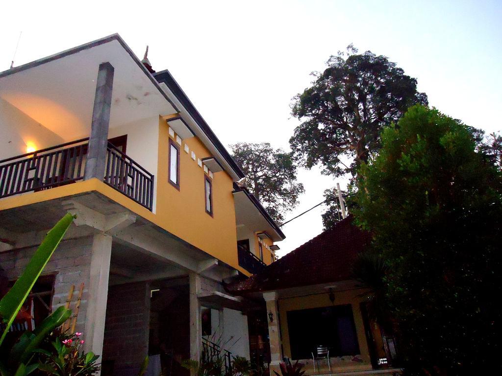 Dewa Put Guest House Ubud  Exterior photo