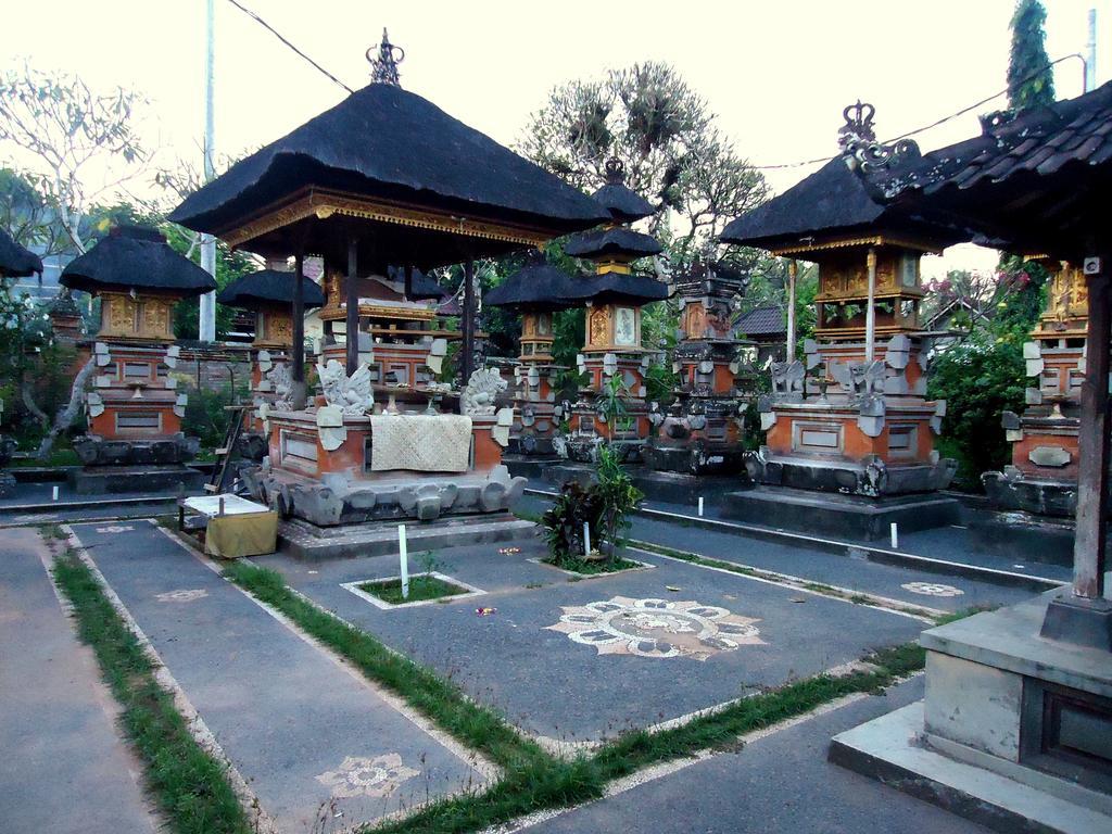 Dewa Put Guest House Ubud  Exterior photo
