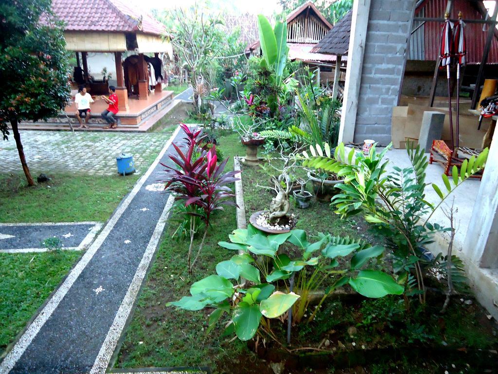 Dewa Put Guest House Ubud  Exterior photo