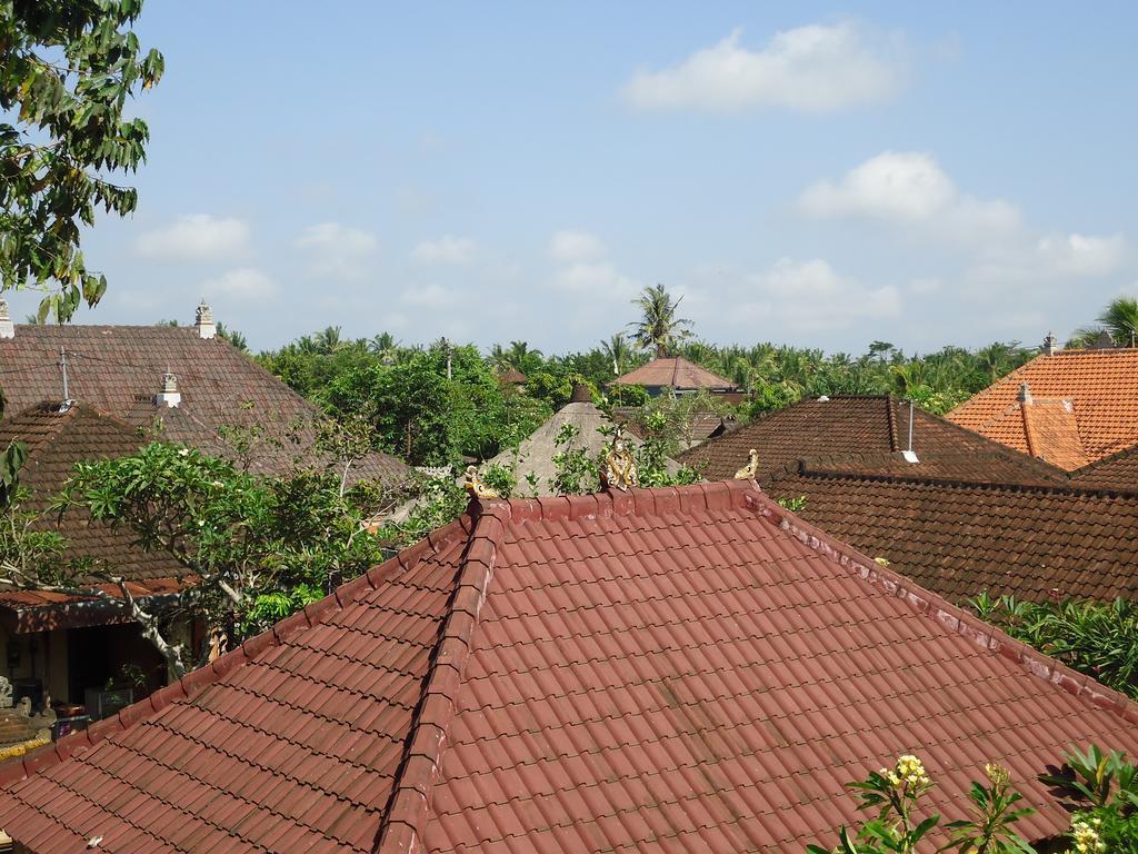 Dewa Put Guest House Ubud  Exterior photo