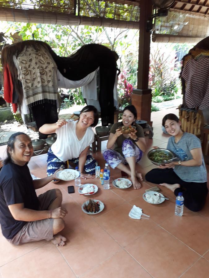 Dewa Put Guest House Ubud  Exterior photo